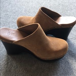 Ugg clogs 8 1/2